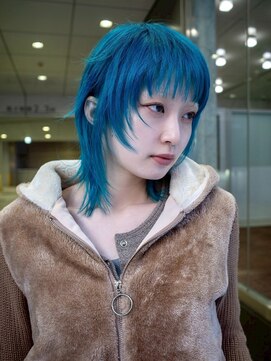 ギークス(GEEKS) 【GEEKS渋谷】ターコイズブルー/ウルフ/ハッシュカット/前髪あり