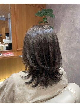 ラメールアヴェダ イオンモール秋田店(Lamelu AVEDA) ミディアムレイヤー