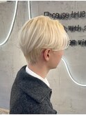 抜きっぱなしブロンド×王道センターパート