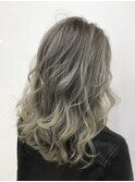 Lee梅田◆ホワイトグラデーション×ヘルシーレイヤー×ウェーブ