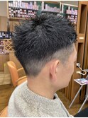 ベリーショートツーブロックスタイル