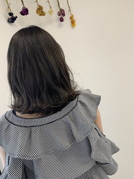 ガーランドウメダ(Garland umeda) ミディアムボブ