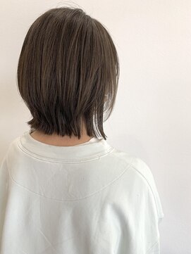 バウム(baum) 大人のくびれボブ　ハイライトベージュ　20代30代40代