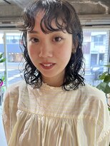 ユニ(uni)&nbsp;ミディアムパーマ/前髪パーマ/レイヤーカット/２０代/３０代