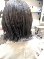 リアン(Lien)&nbsp;外ハネ/アッシュカラー