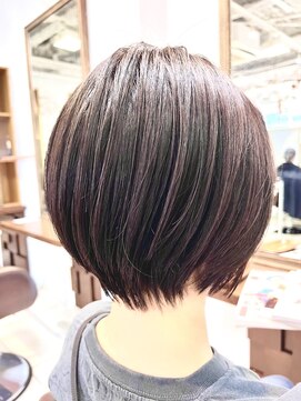 ヌク(NUK) ナチュラル丸みショート！攻めすぎない大人カラー！