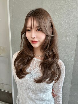 ロンドメリア 天神大名店(Lond Melia) 小顔に見せるヘア/ワンレン/ボブウルフ/ネビージュ/黒髪カタログ