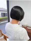 20代30代秋冬暗髪カラーレイヤーボブパーマ小顔ショート
