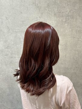 ヘアー ワークス ボナ 前橋店(HAIR WORKS bona.) 光をまとう深みレッド◎ツヤめく大人のウェーブロング