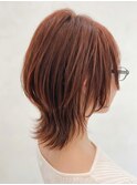 大人可愛いオレンジミディアムくびれレイヤー顔周りカット小顔