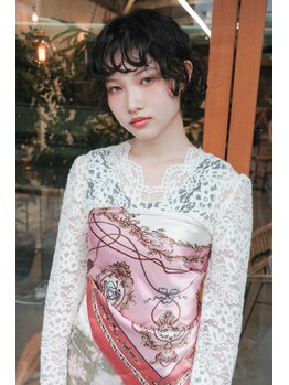 マウロア(MAULOA)の写真/【こなれた印象に♪】ゆるめのくせ毛風パーマやナチュラルパーマが可愛い♪トレンドスタイル×簡単セット☆