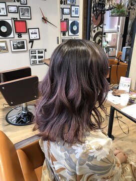 ノア 大宮店(Noa) ピンクベージュ/バイオレット/ショートヘア/カット＋カラー