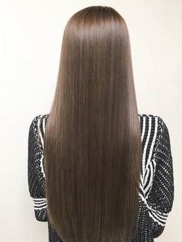 ビートヘアー 彦根イオンタウン店(BEET HAIR)の写真/【イオンタウン彦根◆1F】好評価口コミ多数！[カット+縮毛矯正¥12000]毛先までサラサラ&柔らかな仕上がり♪