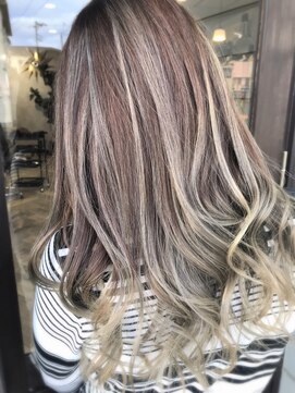 ヘア メイク ココ(hair make coco) バレイヤージュ風ハイライト♪♪