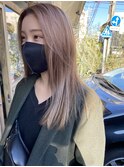 ピンクベージュ