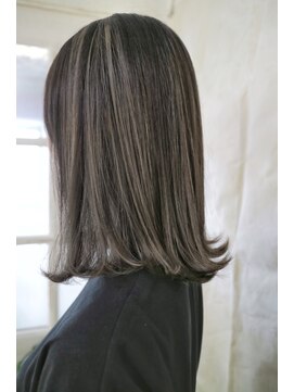 リノショアーズ ショウナン 辻堂店(RinoShores SHONAN) イメチェン小顔外ハネミディアム大人可愛いグレージュハイライト