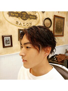 ルドローブラントオオサカ(LUDLOW BLUNT Osaka) ツイストスパイラル