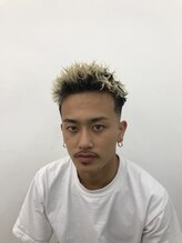 ザ フェイダーズ(The Faderz) 束感ツーブロックスキンフェードアップバングスパイキーショート