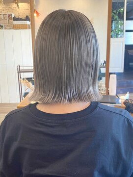 レガロヘアーデザイン(Regalo hair design) レイヤー切りっぱなしボブ×ブリーチオンラベンダーアッシュ