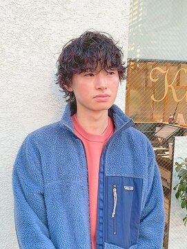 キオナ(Kiona) メンズパーマ/波巻きマッシュウルフ