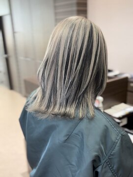 ブルーテーフ(Bleu Terre) 透明感抜群インナーカラー