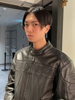 ブロック ジャポン(bloc japon)&nbsp;前下がり×センターパートショート　メンズカット　刈り上げ