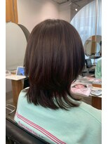 アコロン 武蔵小杉(acoron.)&nbsp;肩で動く、軽やかミディアムレイヤー