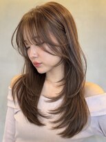 ユニ(uni)&nbsp;レイヤーカット.透け感カラー