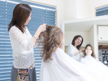 カンナ(Canna)の写真/女性スタイリストのみ♪髪やStyleの悩みも相談しやすい◎小机の女性サロンをお探しの方はぜひ≪Canna≫へ。