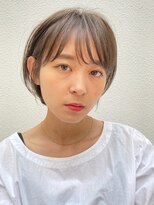 ミィ 表参道(mee.)&nbsp;【mee.】オオニシ　大人かわいい　耳掛けショートボブ