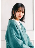 ブルーブラックのぱっつんボブ