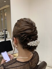 ヘアセット大人可愛いナチュラル編み込み華やかバレッタ