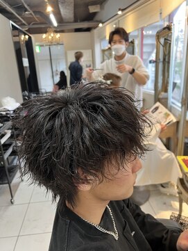 アイズ 海老名(AIZU) ツイストスパイラルパーマ 波巻きパーマ スパイラルパーマ