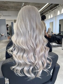 シエラ 南船場(CIERA.) Wカラーホワイトシルバー アッシュブラック ミルクティーピンク