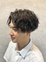 ブラック 渋谷(BLUCK) 【渋谷駅から徒歩6分☆メンズ特化】波巻きセンターパート
