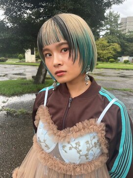 クイン(qin) 切りっぱなし前上がりボブ