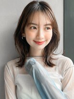 リヤン 表参道(lyann)&nbsp;美髪こなれミディ斜めバングエアリーロングくせ毛風カール