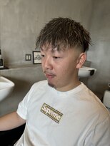 バーバーショップ フォーシーズン(BAR BER SHOP FOURSEASON)&nbsp;前下がりツーブロック/スキンフェード／ツーブロック/メッシュ