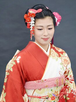 ベル(BELL)の写真/大切な日の晴れ姿を華やかに演出♪着物の着付けならお任せ◎大切な日はプロの技で最高に可愛く華やかに♪