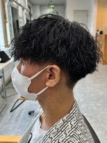 フゥ 宇都宮(FeU)&nbsp;波巻きパーマメンズパーマメンズヘアツーブロックツイストパーマ
