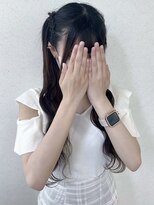 編み込みハーフツイン　ウェーブ巻き　アイドルヘア