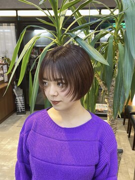 タオ(tao) ショートボブ×ボルドーカラー