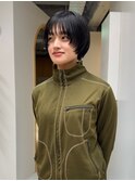dark gray と個性派ショート