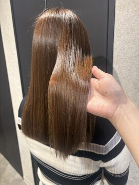 クロノ(QHRONO) 【ツヤ髪】ナチュラルベージュ&エクラリティトリートメント