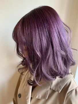 ブローチ(Brooch) 光で変わるピンクパープル