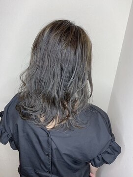 フロート 小阪店(float) アッシュグレー_耳かけ,毛先パーマ,イメチェン