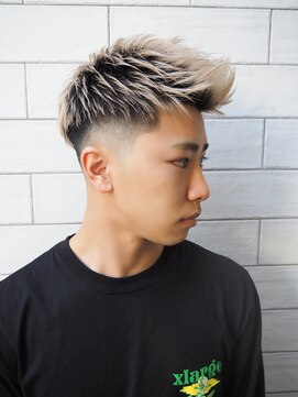 タフ バーバーショップ(TOUGH BARBER SHOP) アップバングハイトーンモヒカン