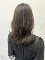 ヘアデザイン ソラ(Sola)&nbsp;透明感ツヤ感オリーブグレージュ×ふわっとくびれレイヤーロング