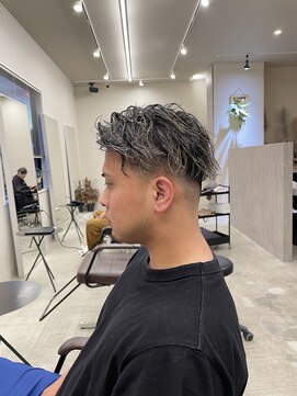 スロウ(slow) ハイライトツイストパーマ