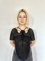ニア 栄(nia) 塩谷  遥